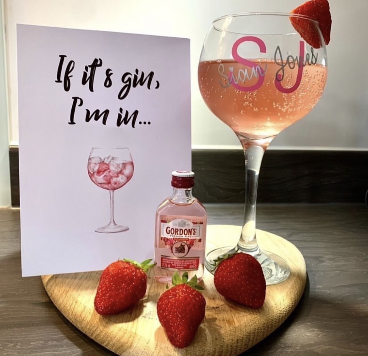 If Its Gin, Im In Glass Alcohol Wall Decor Print