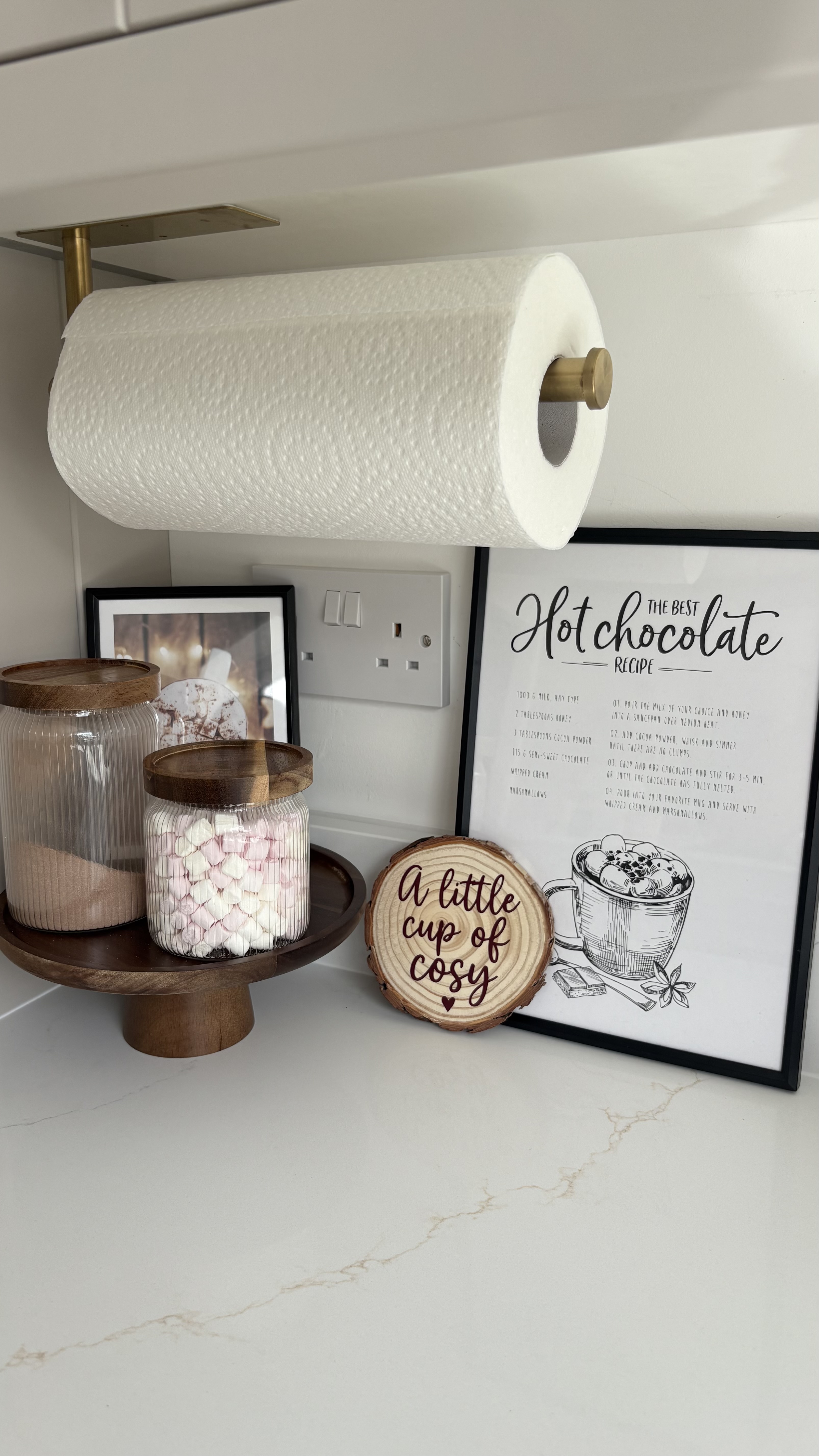 A Little Cup Of Cosy Autumn Log Disc